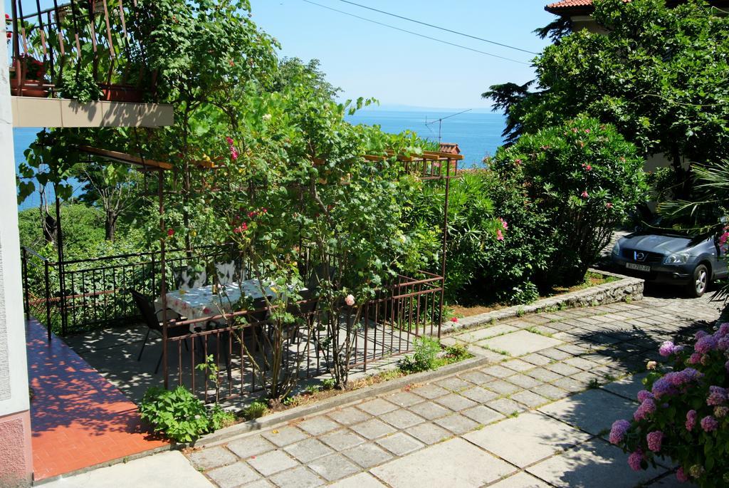 Apartman Lena Opatija Exterior foto