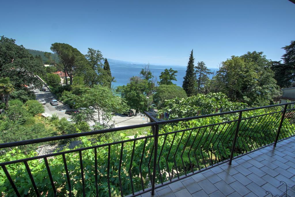 Apartman Lena Opatija Exterior foto